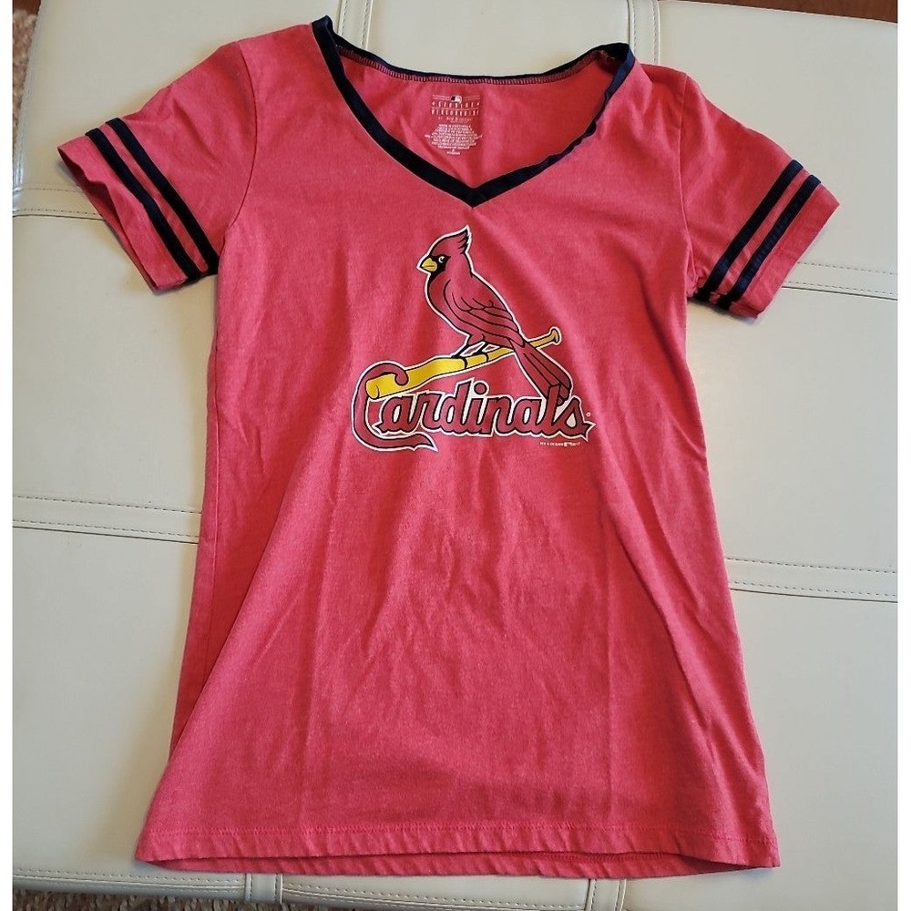 Women's St. Louis Cardinals Baseball v-neck t-shirt size Small